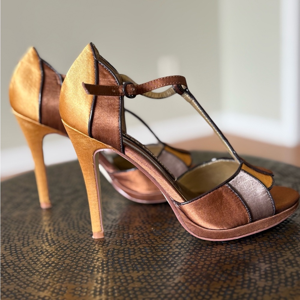 RARE Chinese Laundry Brown and Gold Stiletto Heels - Picture 3 of 8